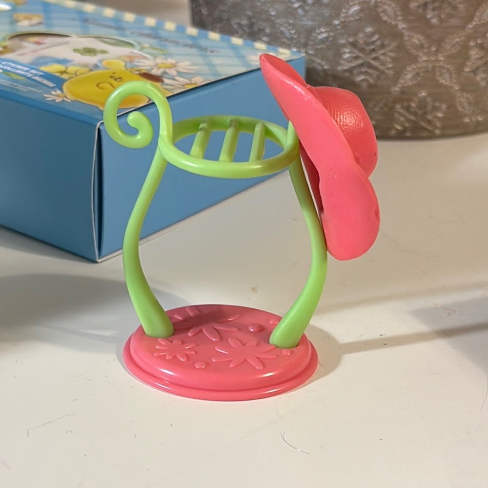 (FREE) LPS accessories monkey climb or bird perch and hat!